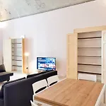 Al Dona 아파트
